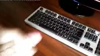 طفل يخرج من الكس