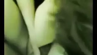 إباحية قاسية: أنثى عربية تُهيمن عليها وتُملأ بالمني