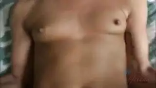 أفضل الأصدقاء الصغار يجربون الجنس الفموي والشرجي